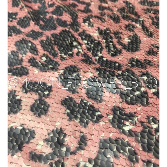 💕💕SALE💕💕 Free People Cheetah Sequin Mini Skirt - Picture 7 of 13